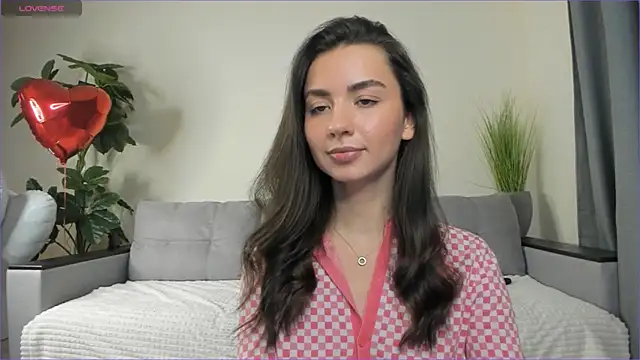 NicoleLuv online show from 02/20/25, 07:19