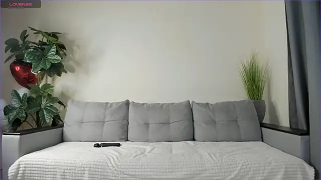 NicoleLuv online show from 02/26/25, 04:14