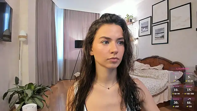 NicoleLuv online show from 07/12/26, 04:42