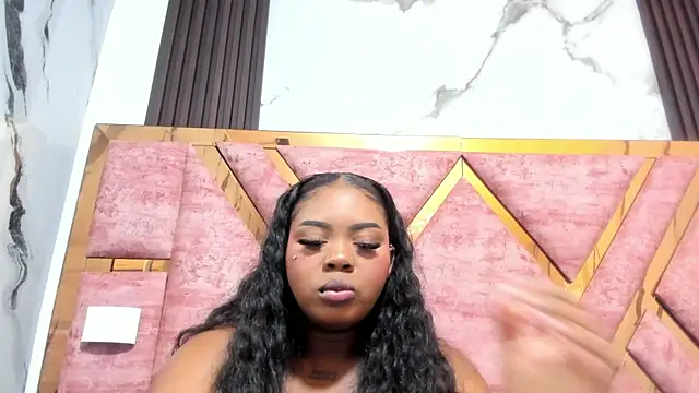 mia alvares online show from 05/09/26, 11:48