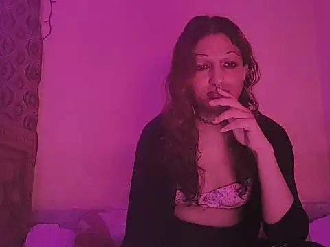 Snapshot of MmmMonikaBabie chatting on 01/25/25, 10:18 MmmMonikaBabie online show from 01/25/25, 10:18