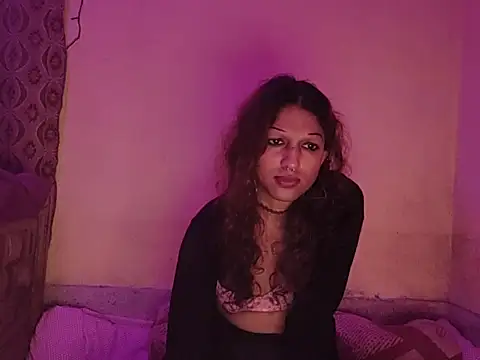 Snapshot of MmmMonikaBabie chatting on 02/03/25, 11:05 MmmMonikaBabie online show from 02/03/25, 11:05