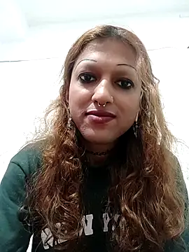 Snapshot of MmmMonikaBabie chatting on 09/09/25, 12:15 MmmMonikaBabie online show from 09/09/25, 12:15