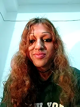 Snapshot of MmmMonikaBabie chatting on 09/12/25, 07:58 MmmMonikaBabie online show from 09/12/25, 07:58