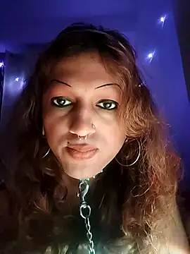 Snapshot of MmmMonikaBabie chatting on 09/18/25, 07:27 MmmMonikaBabie online show from 09/18/25, 07:27