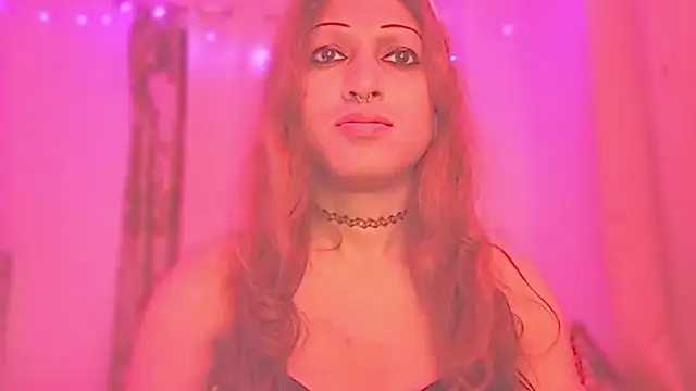 Snapshot of MmmMonikaBabie chatting on 12/19/25, 07:21 MmmMonikaBabie online show from 12/19/25, 07:21