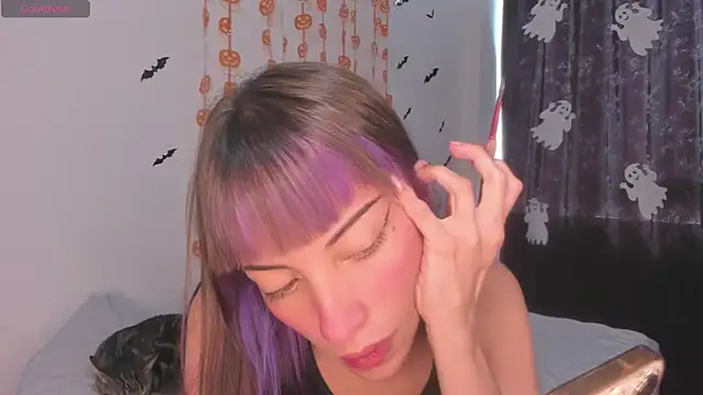 MiaGoth  online show from 10/22/25, 04:18