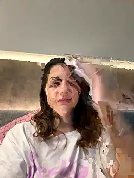 BelleSkye online show from 10/27/25, 05:33