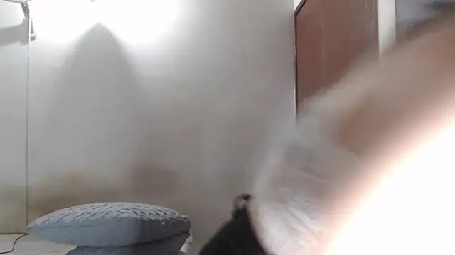 aurelialux online show from 03/06/25, 09:31