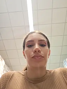 aurelialux online show from 09/11/25, 09:59