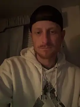 bigred0808 online show from 05/03/26, 02:39