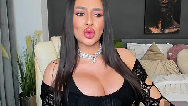 Sonia  Rey online show from 07/08/26, 12:31