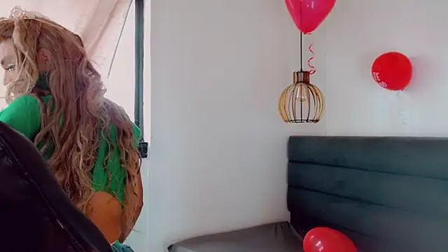 Oriana braom online show from 02/15/25, 07:17