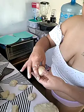 EmpaticBolillo online show from 01/12/26, 02:55