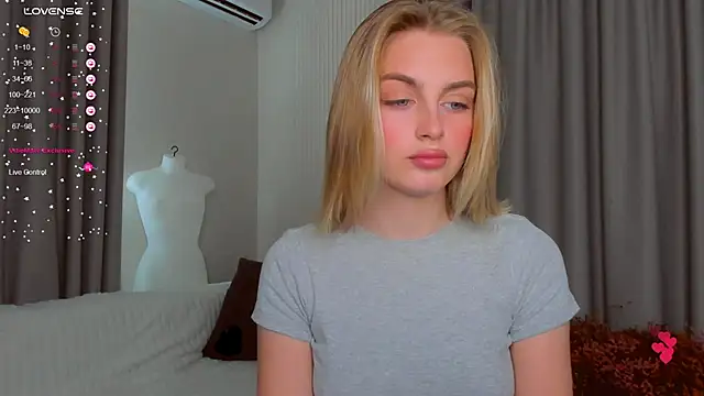 pretty girlnextdoor online show from 09/13/25, 09:53