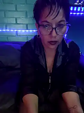 Snapshot of TRISH_MILF chatting on 12/08/24, 02:18 TRISH MILF online show from 12/08/24, 02:18