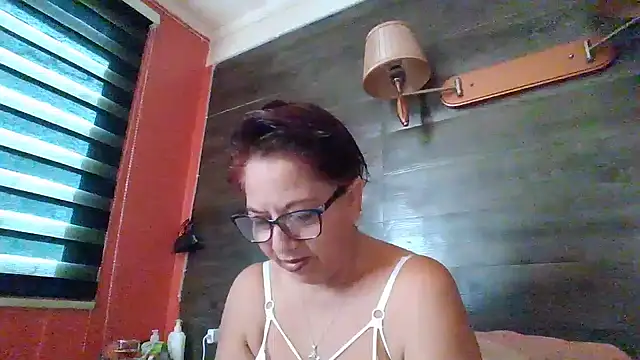 Snapshot of TRISH_MILF chatting on 12/21/24, 12:27 TRISH MILF online show from 12/21/24, 12:27