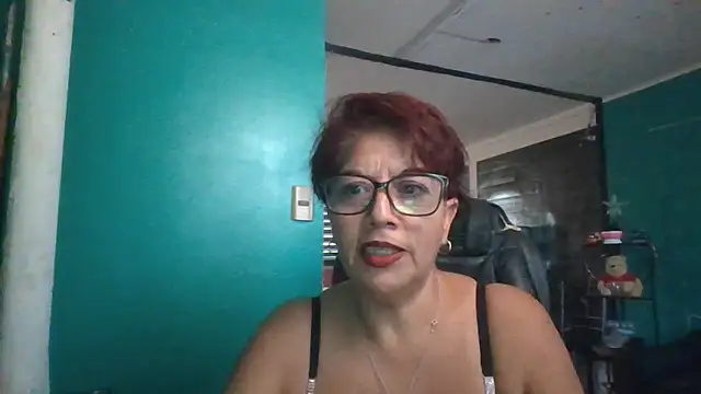 Snapshot of TRISH_MILF chatting on 12/24/24, 03:16 TRISH MILF online show from 12/24/24, 03:16