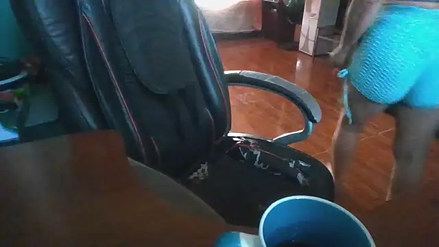 Snapshot of TRISH_MILF chatting on 12/27/24, 10:55 TRISH MILF online show from 12/27/24, 10:55