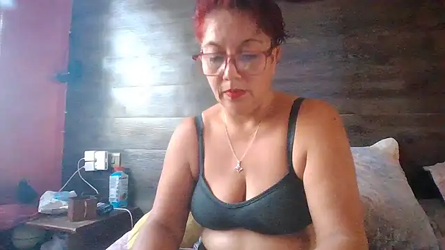 Snapshot of TRISH_MILF chatting on 02/20/25, 06:13 TRISH MILF online show from 02/20/25, 06:13