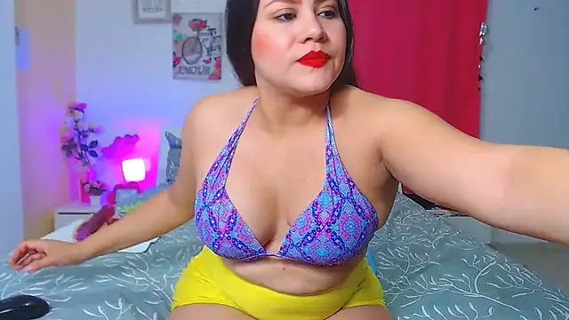 Kendralove31xxx online show from 03/18/25, 02:36