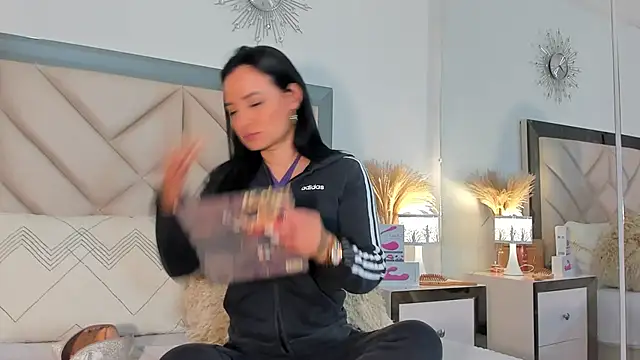 alexa tobar online show from 03/19/25, 03:20