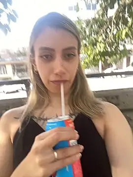 loira messi online show from 02/25/25, 08:30