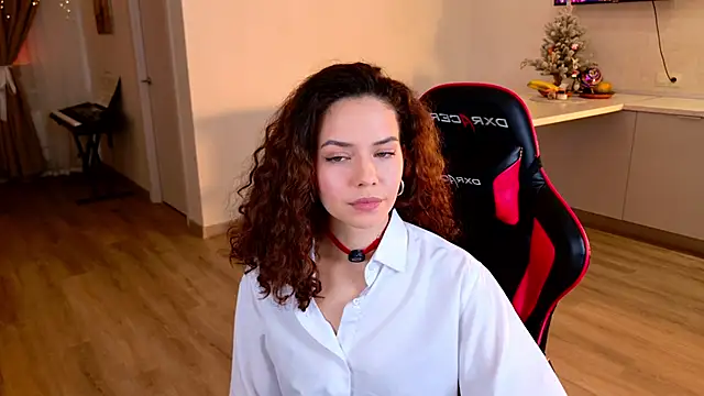 AngellaRoss online show from 12/05/25, 06:37