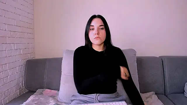 Kate Ree online show from 10/14/25, 04:57