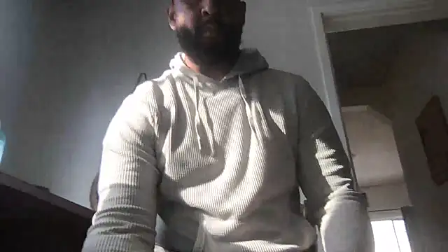 Snapshot of Z415 chatting on 10/24/25, 05:09 Z415 online show from 10/24/25, 05:09