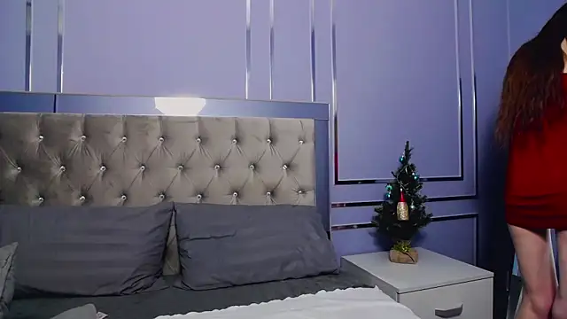 AngelinaWett online show from 12/18/25, 07:25