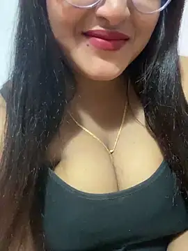 Ayesha mahi online show from 03/22/25, 11:32