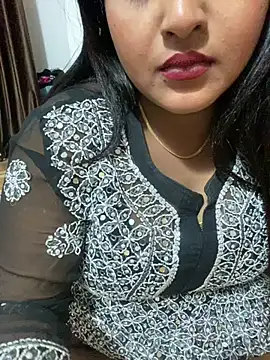 Ayesha mahi online show from 03/22/25, 08:48