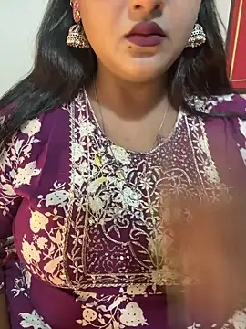 Ayesha mahi online show from 10/29/25, 08:27