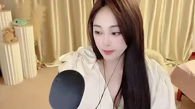 Daisy-77 online show from 02/12/25, 05:26