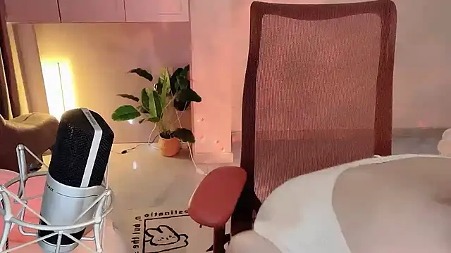 Daisy-77 online show from 09/26/25, 05:33