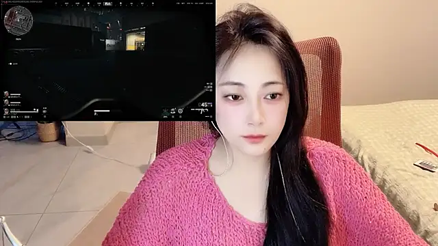 Snapshot of Daisy-77 chatting on 04/19/26, 10:25 Daisy-77 online show from 04/19/26, 10:25