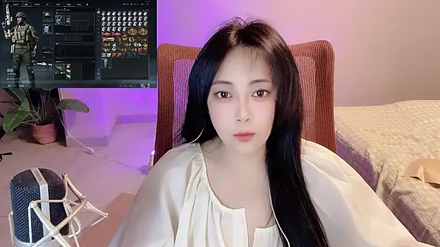 Snapshot of Daisy-77 chatting on 04/22/26, 11:56 Daisy-77 online show from 04/22/26, 11:56