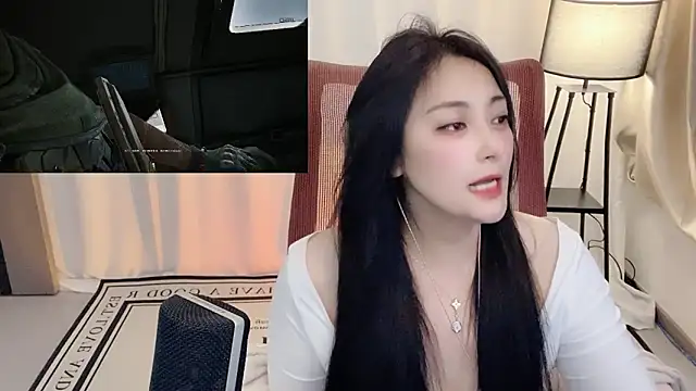 Snapshot of Daisy-77 chatting on 05/26/26, 12:23 Daisy-77 online show from 05/26/26, 12:23