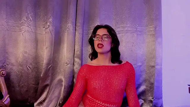 Snapshot of Eterea_blow chatting on 01/19/25, 06:42 Eterea blow online show from 01/19/25, 06:42