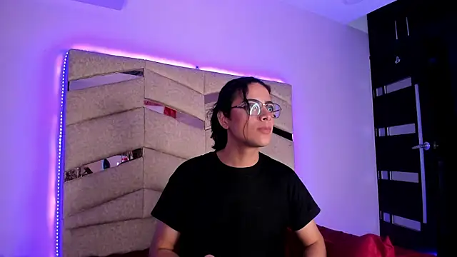 Snapshot of Eterea_blow chatting on 01/26/25, 03:14 Eterea blow online show from 01/26/25, 03:14