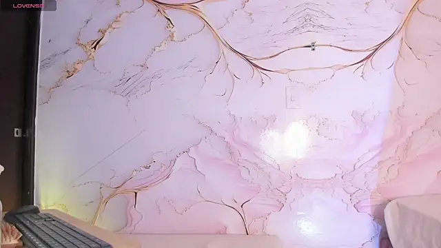 Snapshot of Eterea_blow chatting on 10/07/25, 01:03 Eterea blow online show from 10/07/25, 01:03