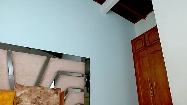 Snapshot of cintia_hills chatting on 01/10/25, 04:54 cintia hills online show from 01/10/25, 04:54