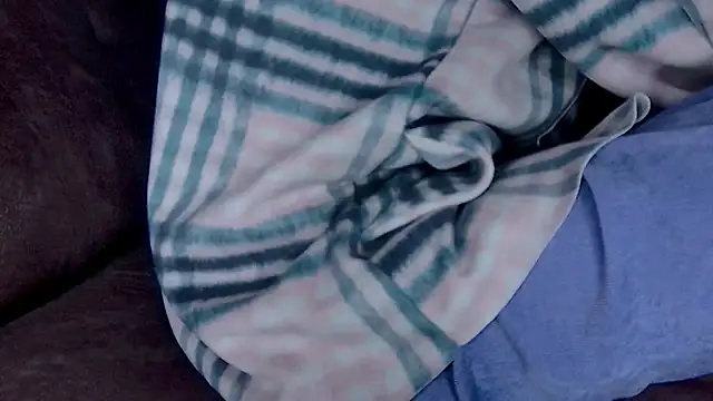 Snapshot of AgnesMillerS chatting on 12/19/24, 03:18 AgnesMillerS online show from 12/19/24, 03:18