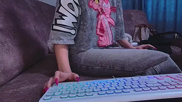 Snapshot of AgnesMillerS chatting on 01/10/25, 09:13 AgnesMillerS online show from 01/10/25, 09:13