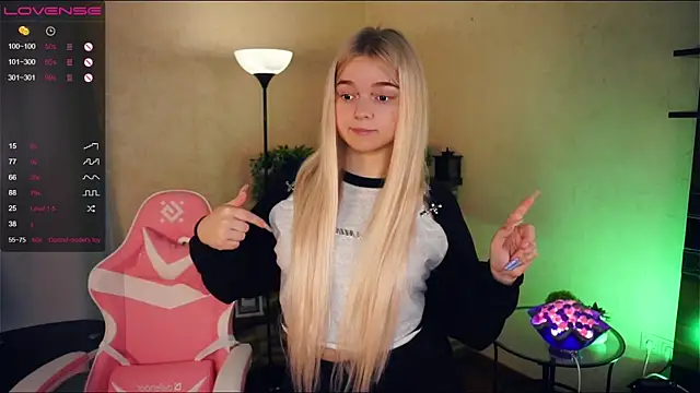 ZaraCreedon online show from 01/27/25, 07:24