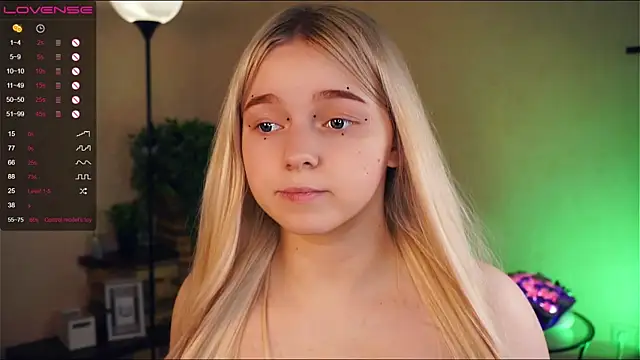 ZaraCreedon online show from 01/28/25, 02:43