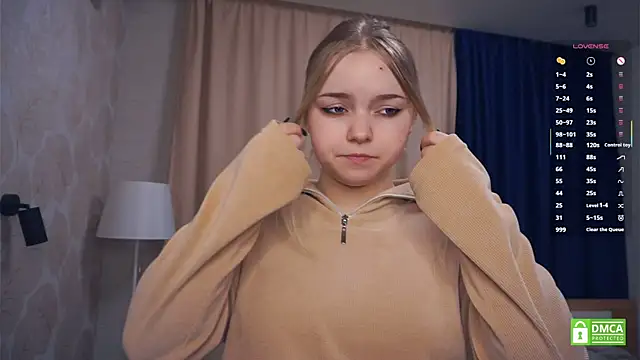 ZaraCreedon online show from 11/24/25, 05:07