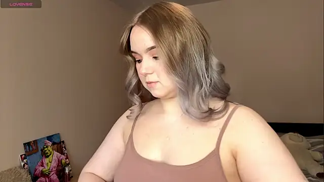 ZaraCreedon online show from 02/04/26, 06:08