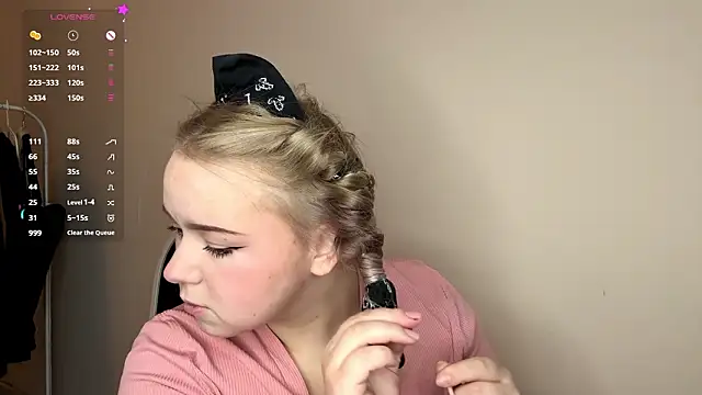 ZaraCreedon online show from 03/04/26, 04:29